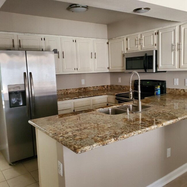Foto del edificio - 1532 Hickory Ave