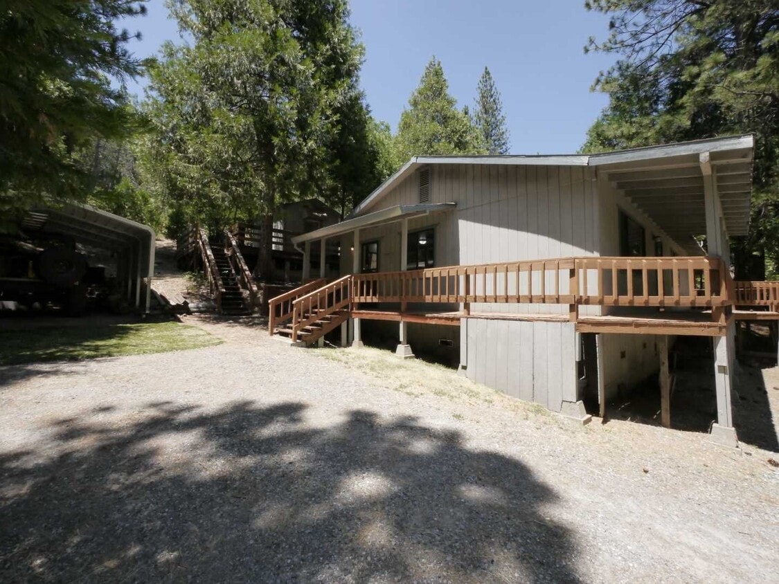 Primary Photo - 1601 Lily Valley Way