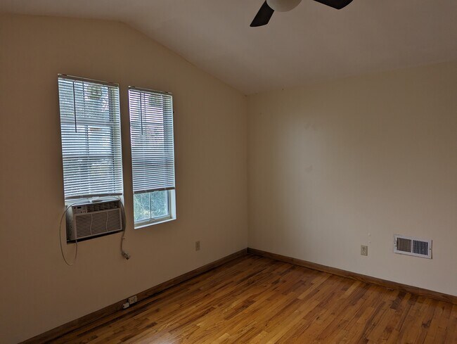 Bedroom #2 - 115 2nd Ave SE