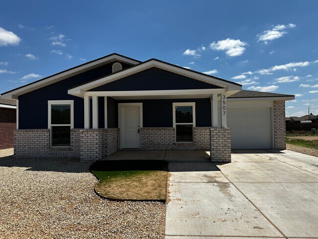 Building Photo - Awesome home in Upland West available now!