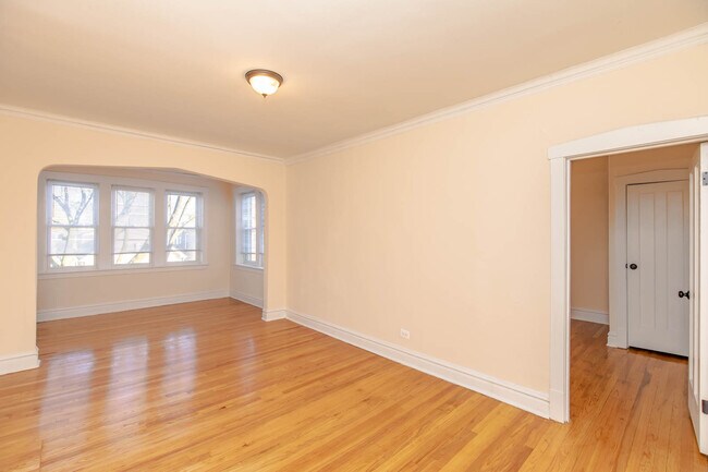 Foto del edificio - 4426 N St Louis Ave