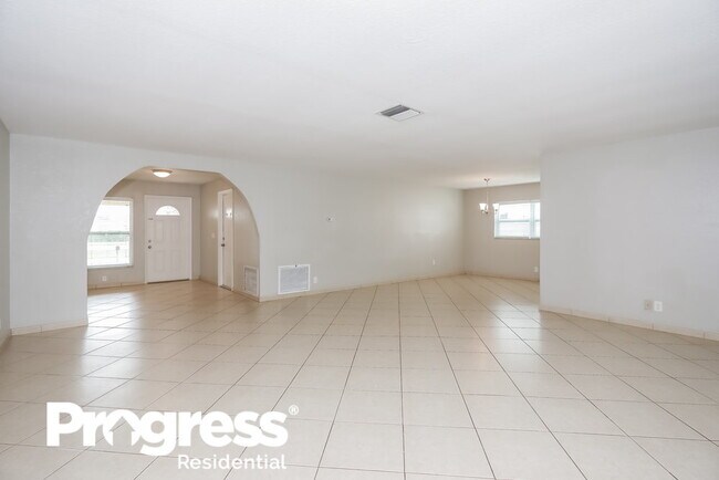 Building Photo - 9225 SW 18th St