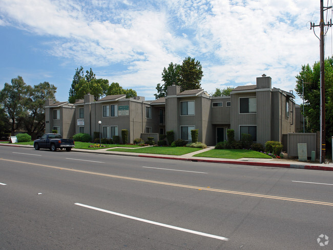 Building Photo - Greenwood Apartments