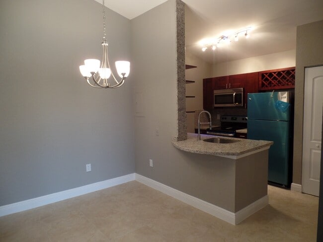 Foto del edificio - 2851 N Oakland Forest Dr