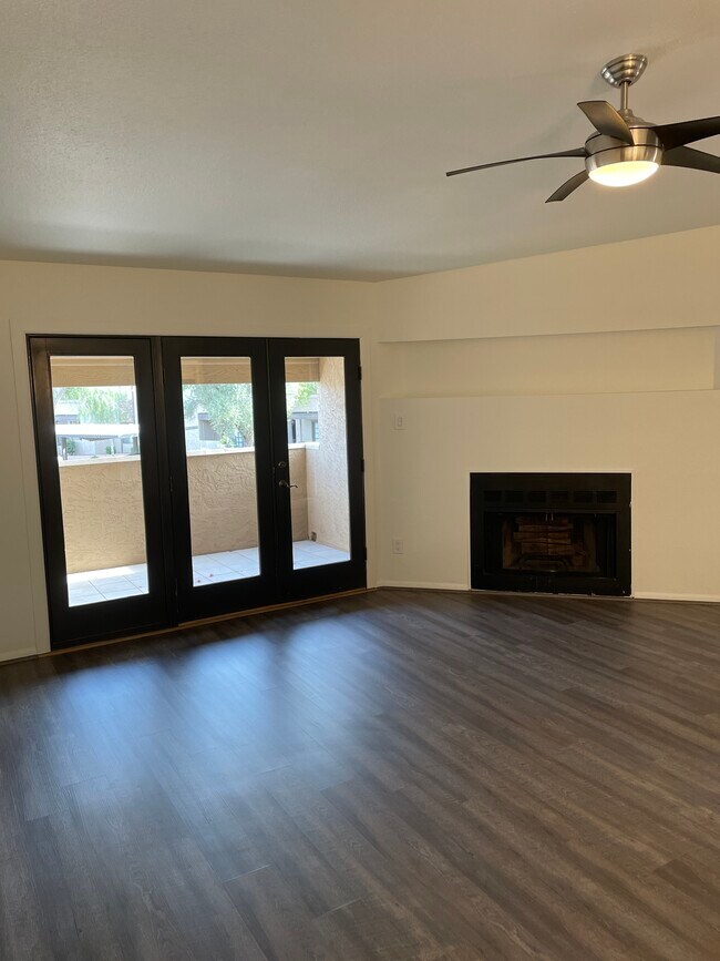 Building Photo - 7950 E Starlight Way