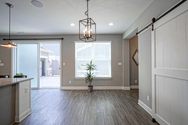 Foto del edificio - 7228 Broadacre Ct