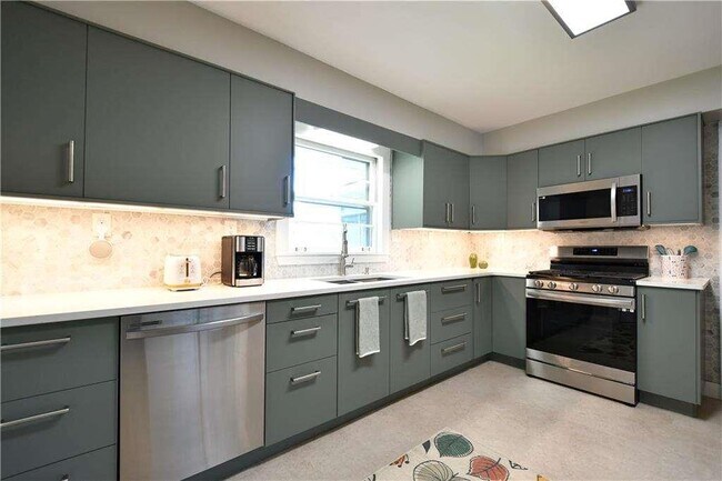 Foto del edificio - 2877 Cartwright Dr