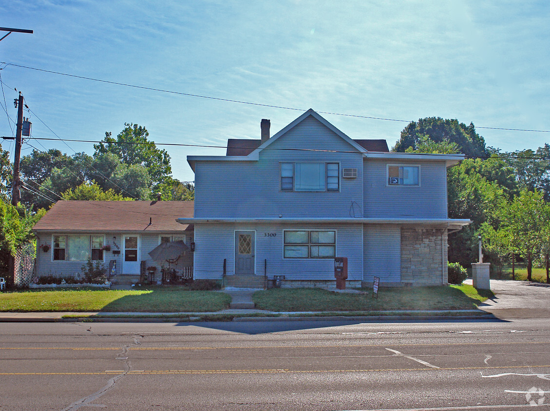 Foto del edificio - Rustic Lane Apartments