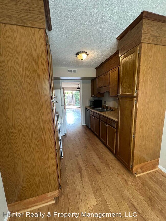 Foto del edificio - 2 br, 2.5 bath House - 416 Herndon Drive