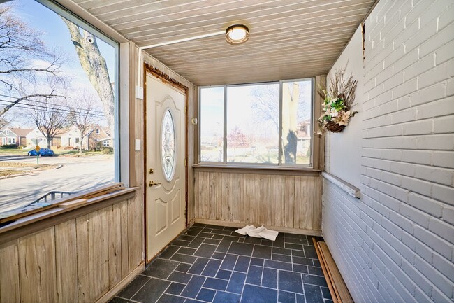 Building Photo - 5057 Chase Ave
