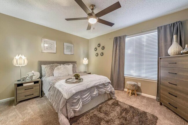 Building Photo - 2500 Rockbrook Drive Apt #C1144, Lewisvill...