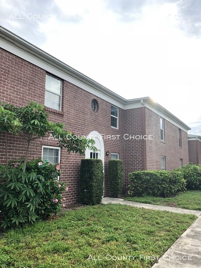 Cute 2/2 in Jamestown Condos Condo for Rent in Saint Petersburg, FL