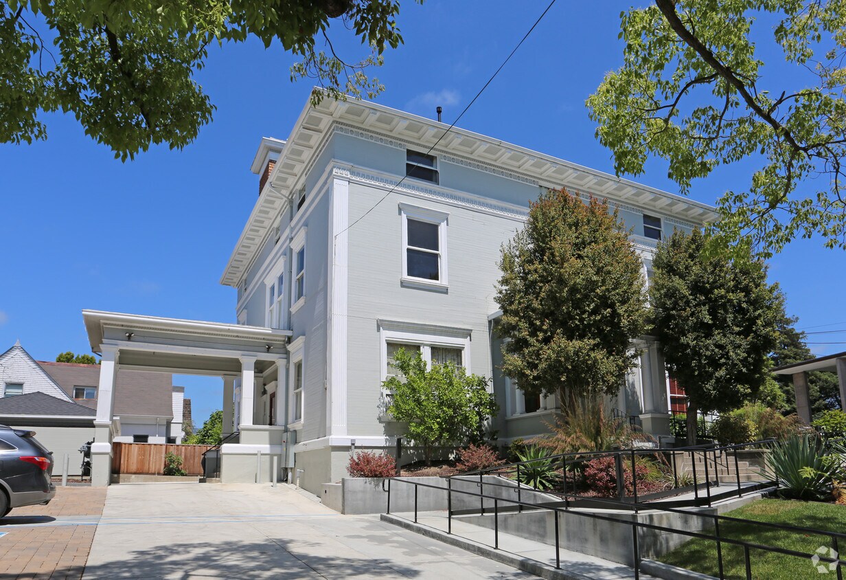 Foto principal - 412 Monte Vista Ave