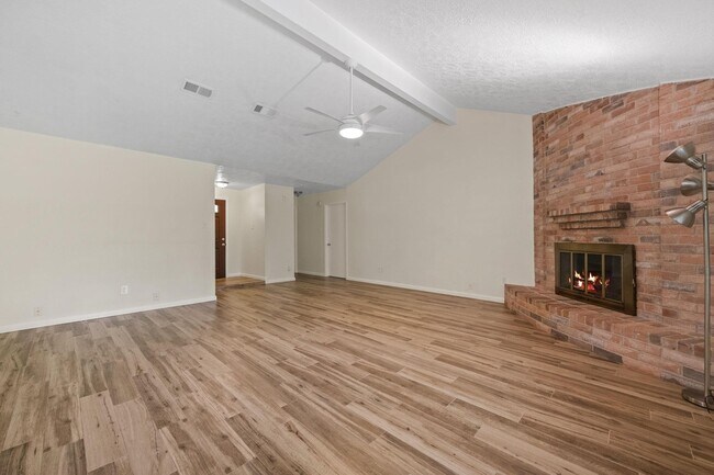 Building Photo - 19907 Lions Gate Dr