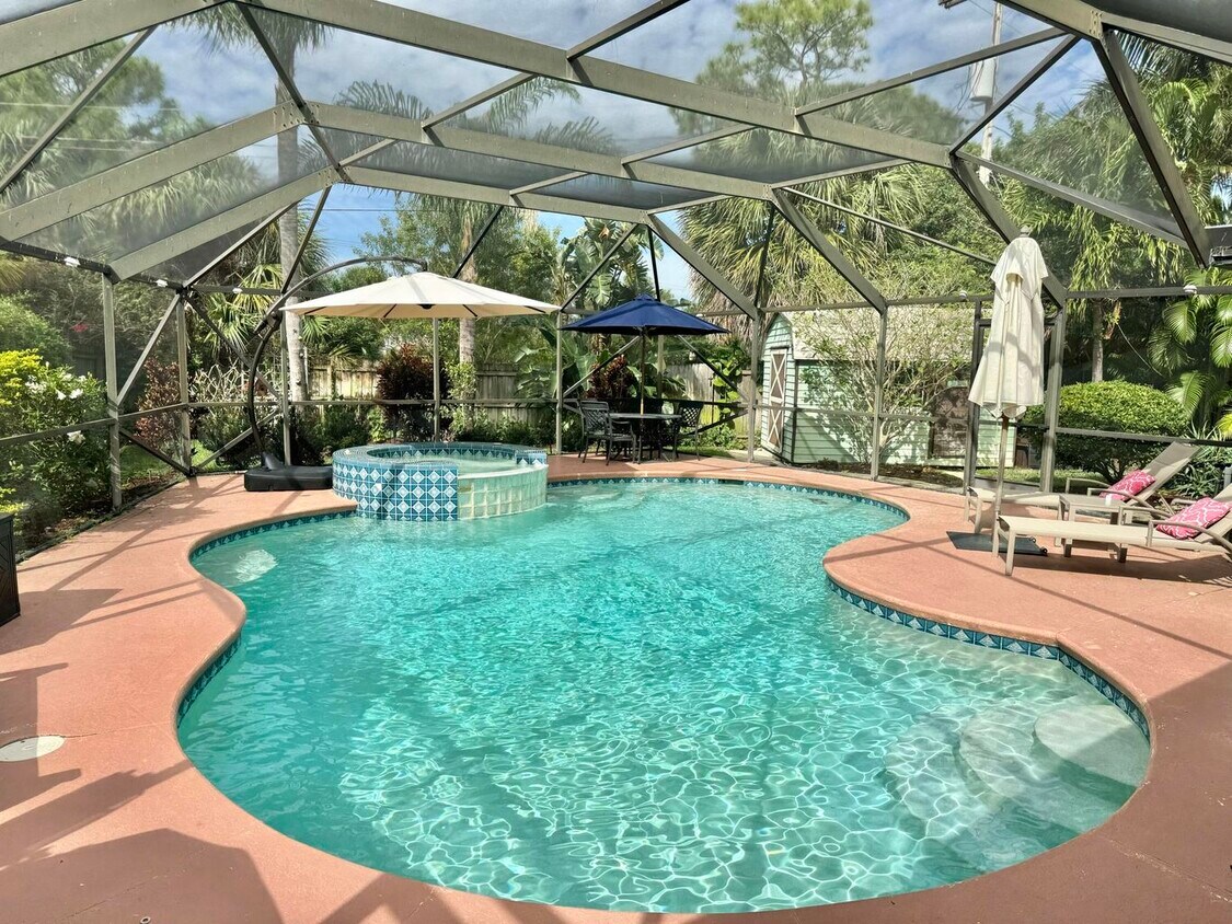 Foto principal - 1335 Caribbean Way