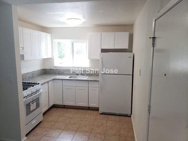 Building Photo - Impala Drive Apartment