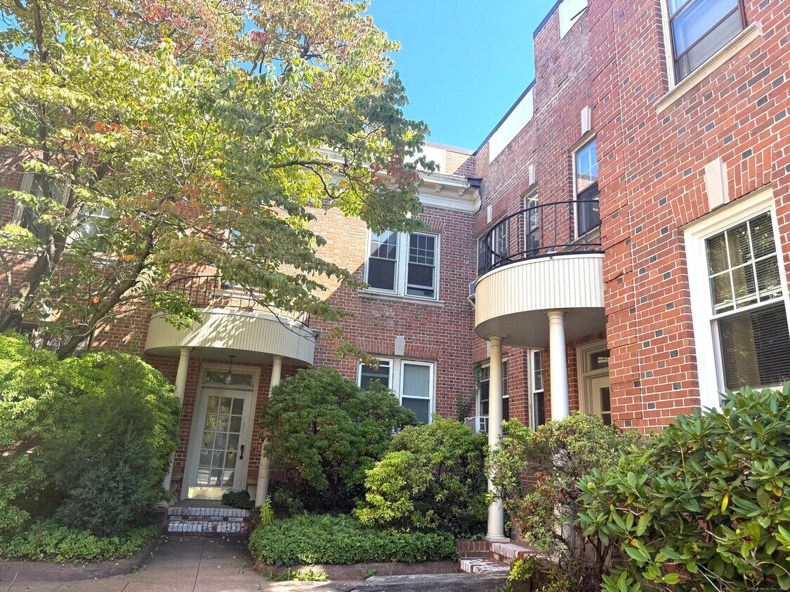 Foto principal - 165 Fountain St