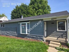 Building Photo - 1215 E 38th St