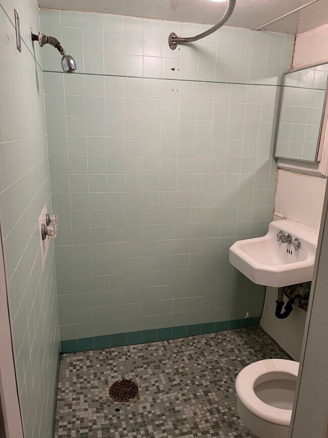 Foto del edificio - Spacious Studio Apartment