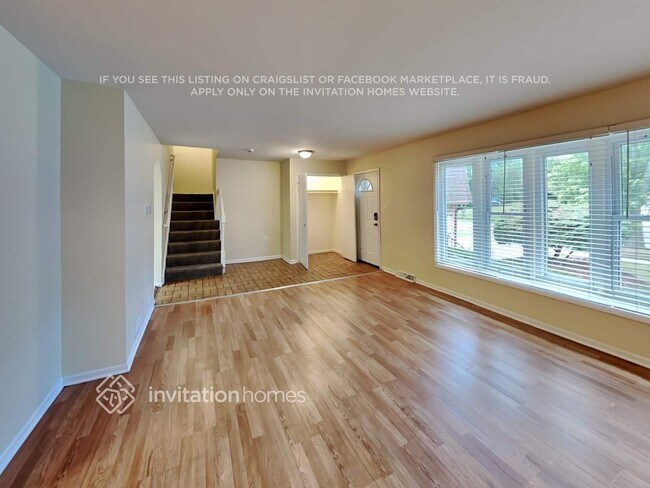 Foto del edificio - 23017 Lakeshore Dr