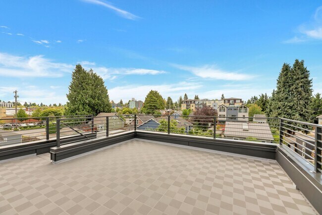 Foto del edificio - Popular Greenwood/ Ballard area
