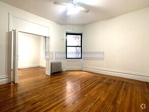 Building Photo - 45 Tiemann Pl