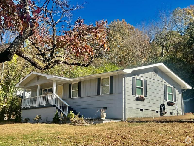 718 Salem Road, Rossville, GA Apartments for Rent