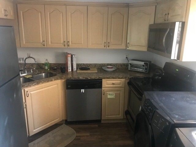 Building Photo - 2731 Blairstone Ct