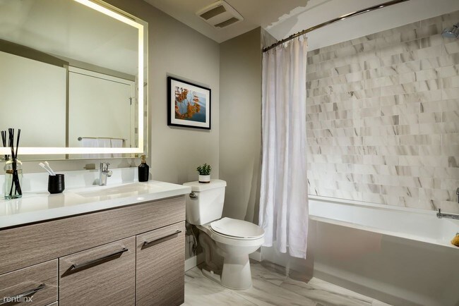 Foto del edificio - 1 br, 1 bath Apartment - 1010 Prairie St 026