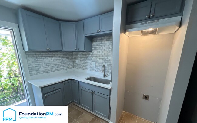 Foto del edificio - 478 E Georgia Ave