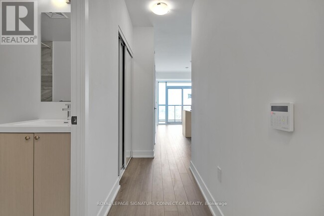 Building Photo - 50-650 George Butchart Dr