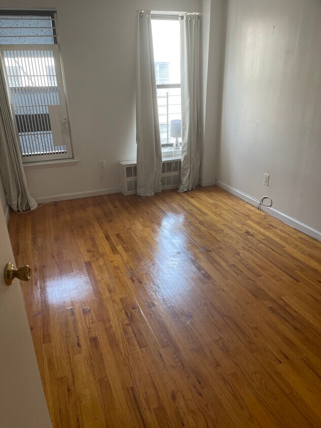 Primary Photo - 111 W 137th St