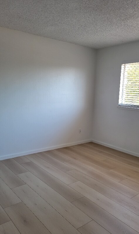 Foto del edificio - 10 Paramount Cir