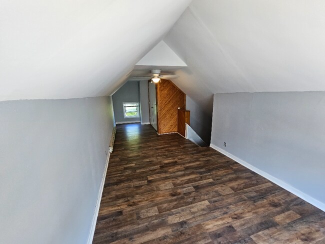 Foto del edificio - 1777 Marks Ave