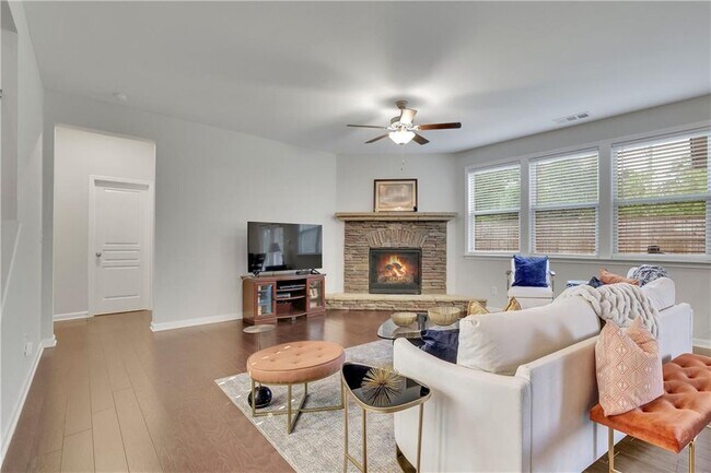 Foto del edificio - 2375 Woodmarsh Cir