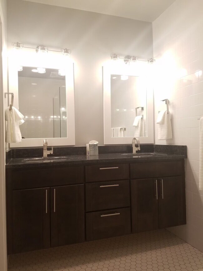 Foto del edificio - 2238 Washington Blvd