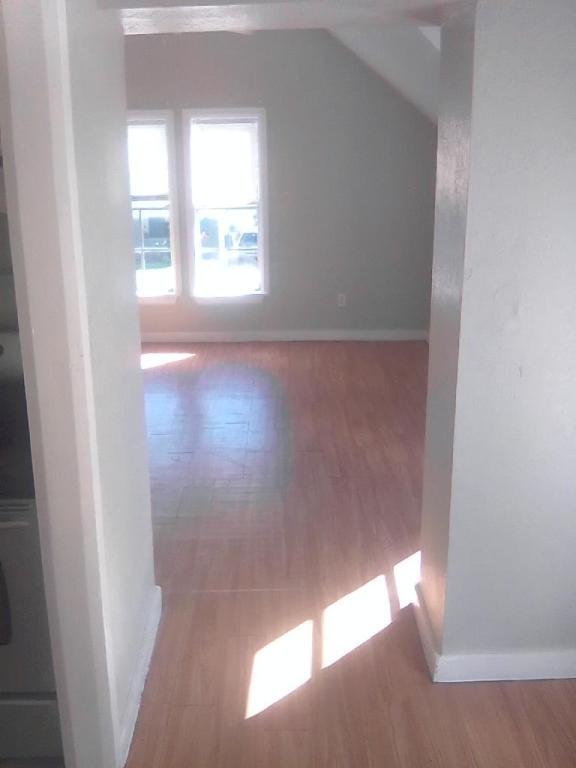 Foto del edificio - 528 N Louisa Ave