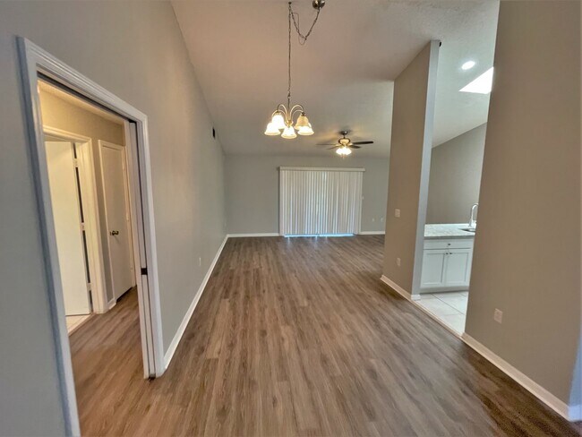 Building Photo - 21224 Alderson Ave