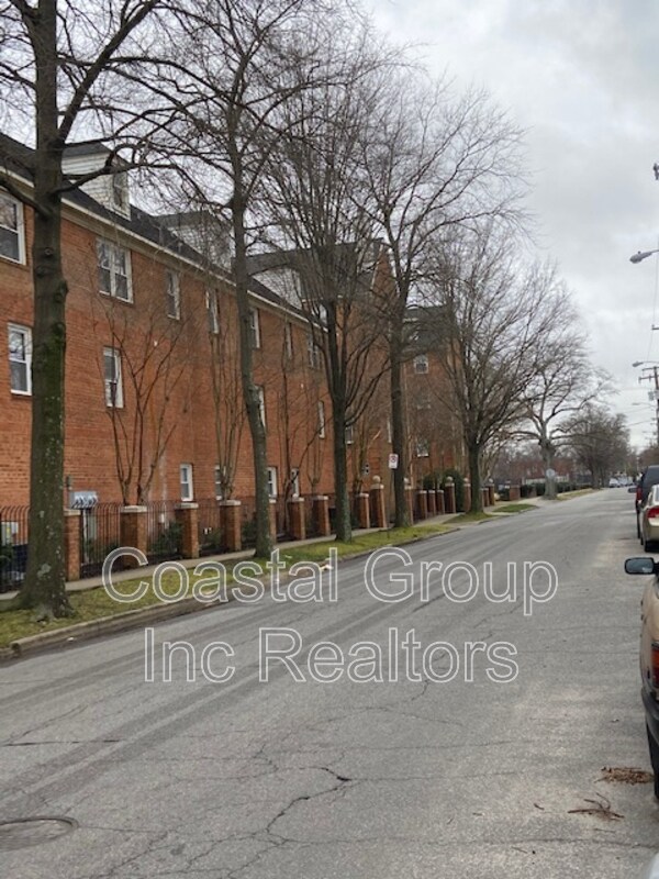 Foto del edificio - 527 W 20th St