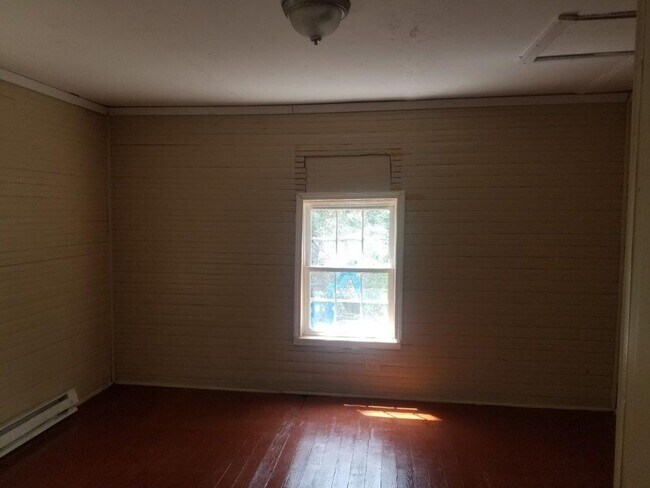 Building Photo - 2707 Carolina Commerce Drive