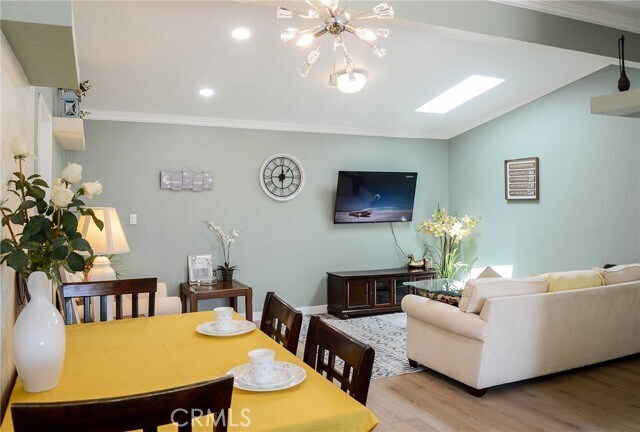 Foto del edificio - 16220 Sigman St