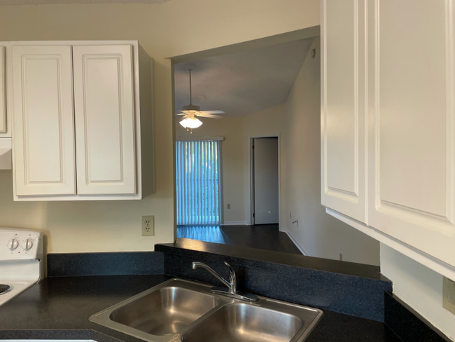 Foto del edificio - 3211 Sabal Palms Ct