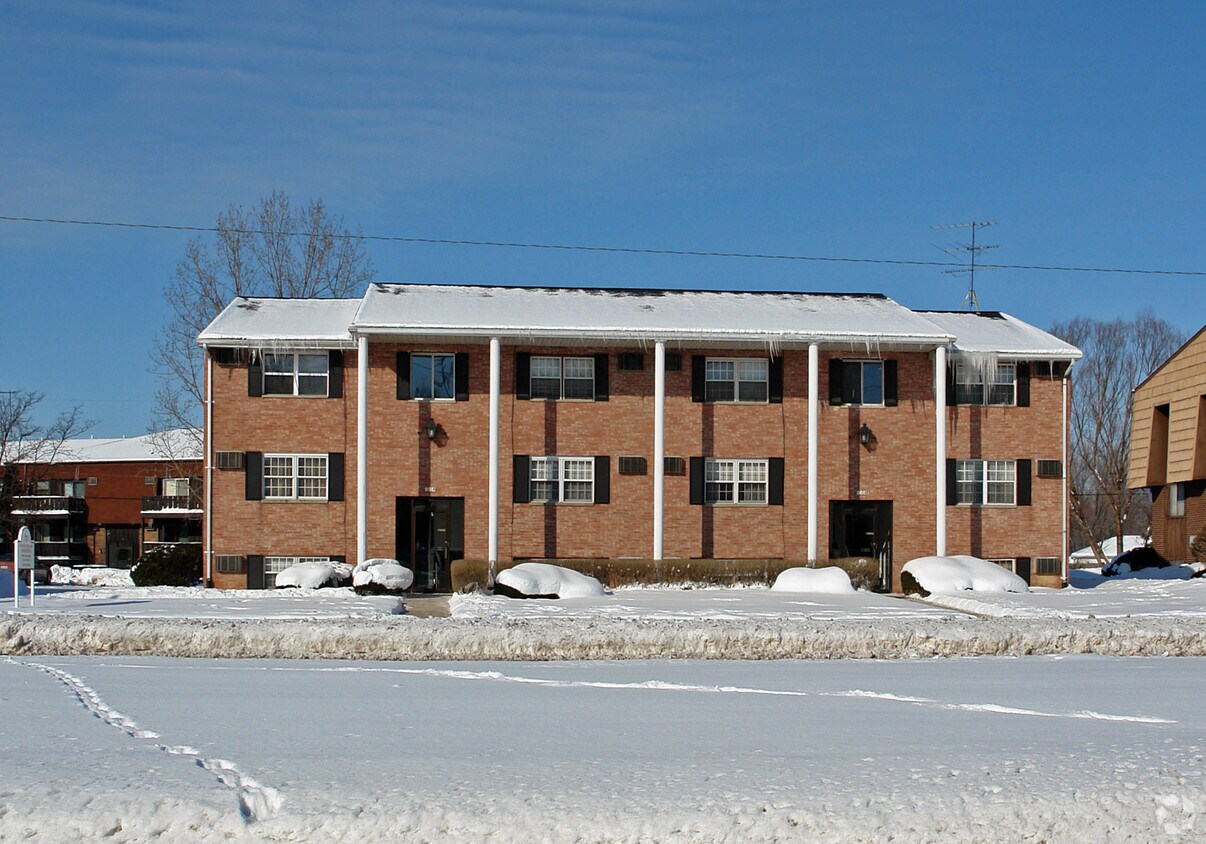 Foto del edificio - Lincoln Square Apts.