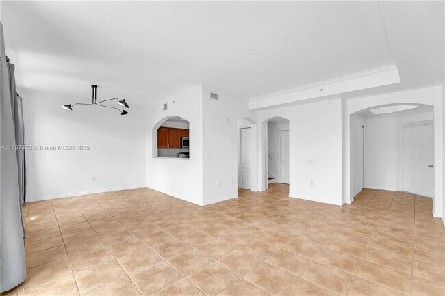 Foto del edificio - 8858 W Flagler St