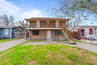 Building Photo - 2622 Cloyde St