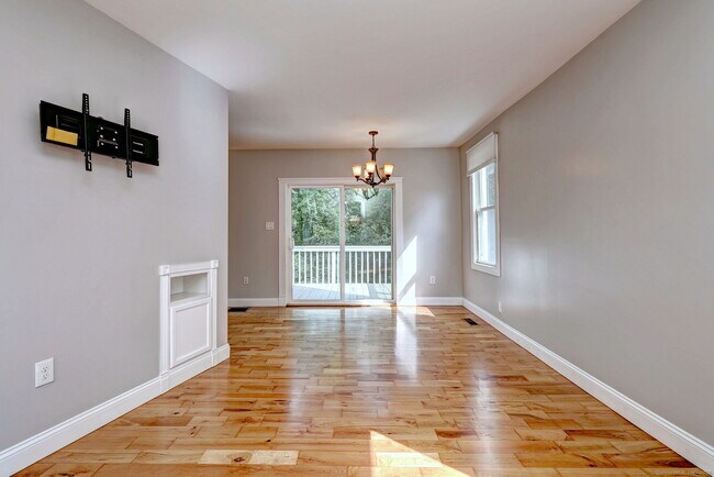 Foto del edificio - 64 Parker Terrace Ext
