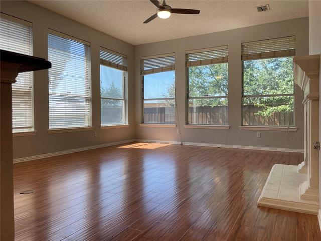 Building Photo - 863 Mullrany Dr