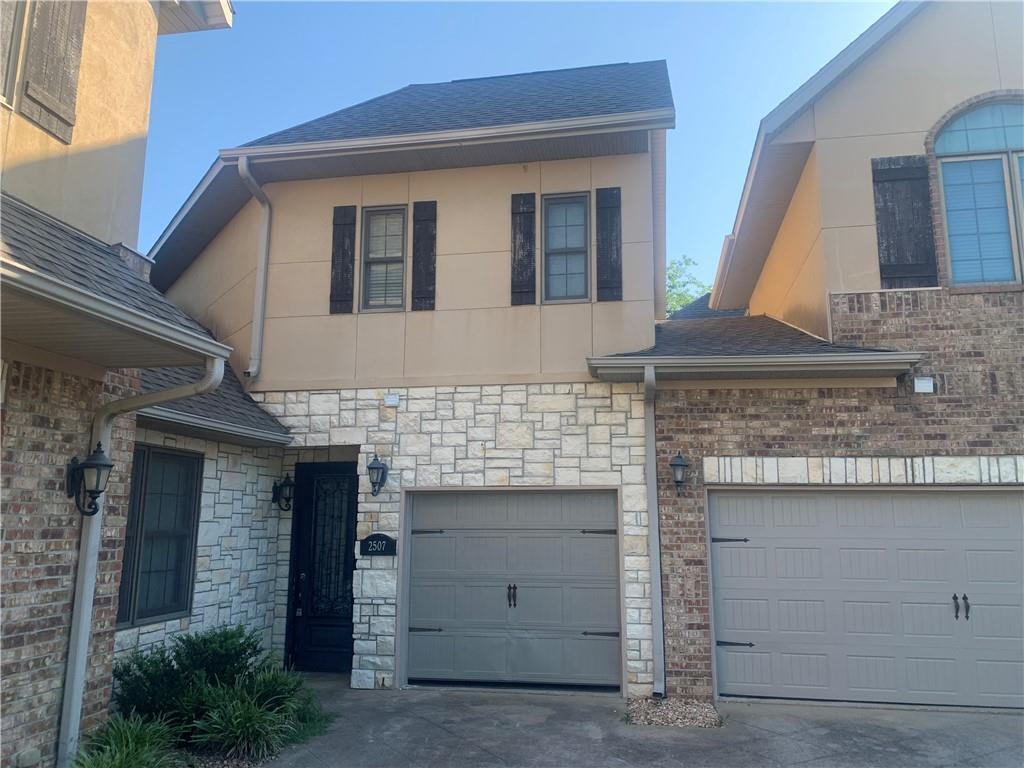 Foto principal - 2507 S Everest Ave