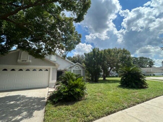 Foto del edificio - 3 bedroom home with fenced in yard in Winter Park