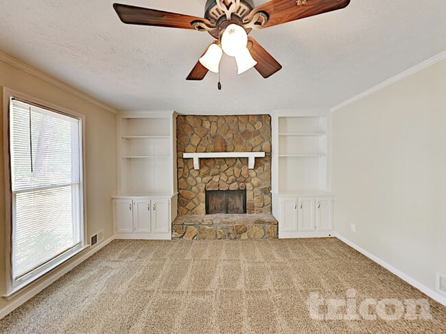 Building Photo - 2515 Ramblewood Ct